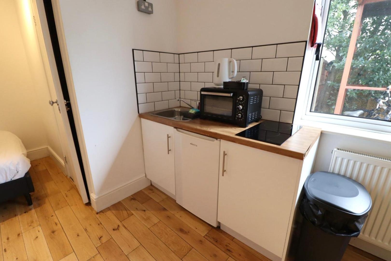 Apartamento Flat 4, 10 St John'S Bournemouth Exterior foto